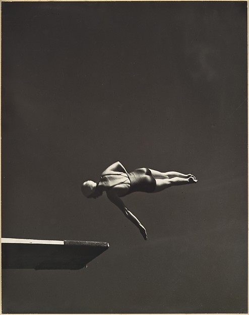 John Gutmann Olympisch kampioene schoonspringen Marjorie Gestring, San Francisco 1936 1936. Courtesy John Gutmann Photography Fellowship Trust